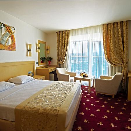 Lamos Resort Hotel & Convention Center Kumkuyu Εξωτερικό φωτογραφία